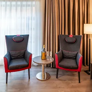 Plaza Premium Center Lahey